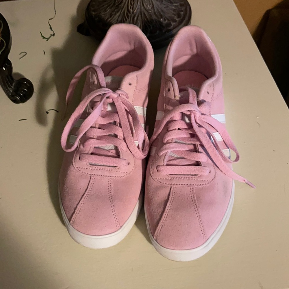 Tennis Shoes